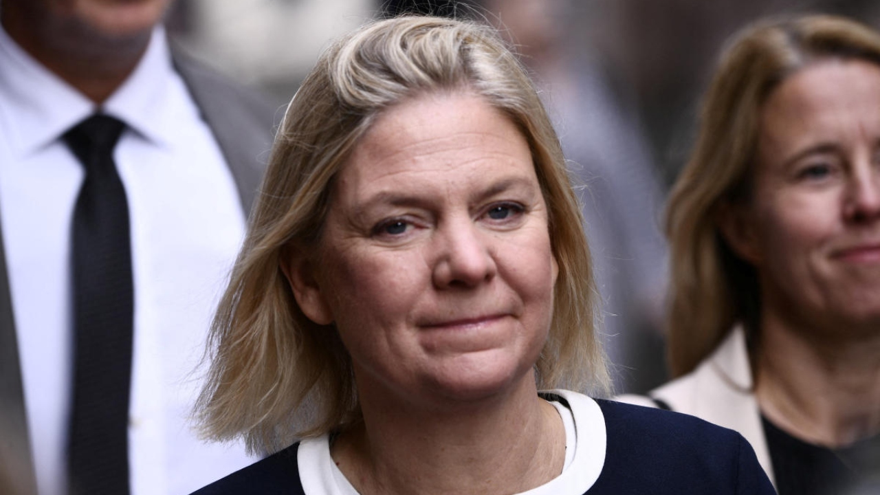 Swedish PM formally resigns after right-wing bloc wins vote
