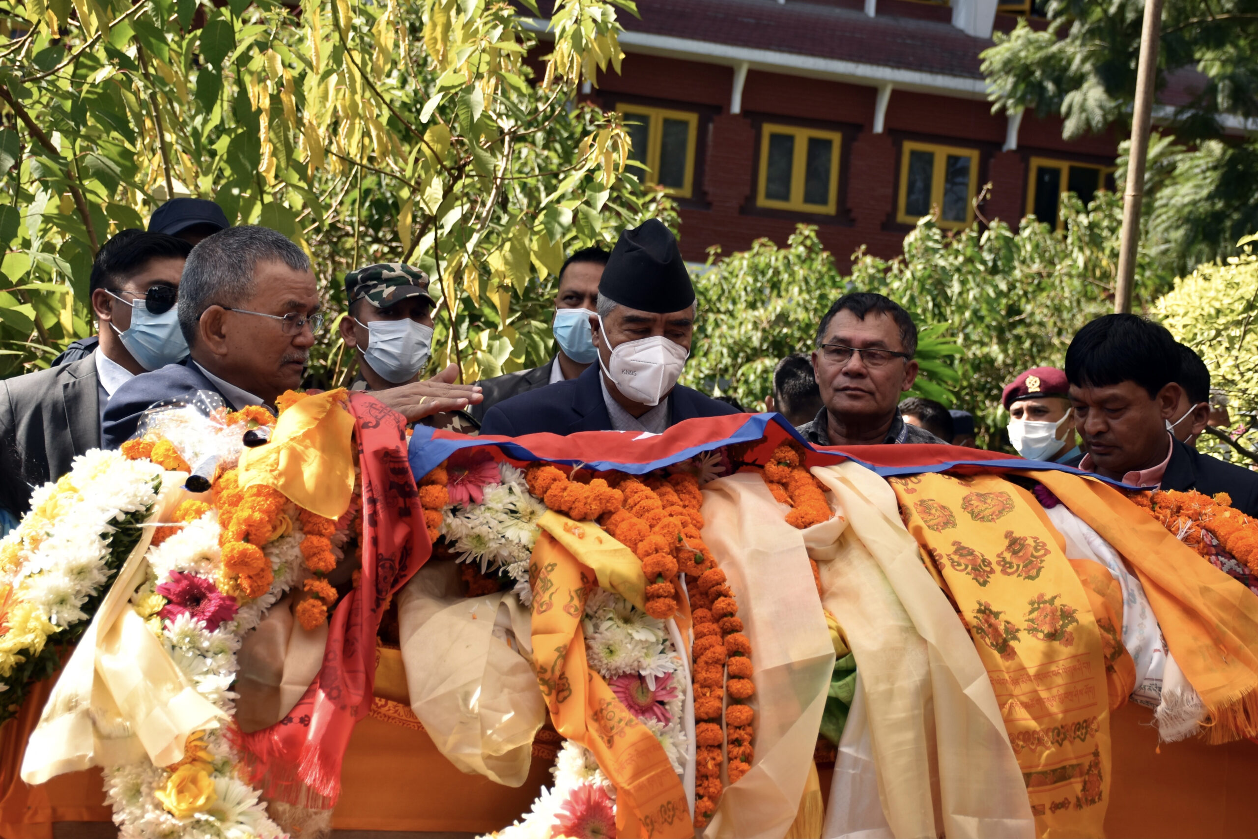 प्रधानमन्त्रीद्वारा वाङ्मय शताब्दी पुरुष जोशीप्रति श्रद्धाञ्जलि अर्पण