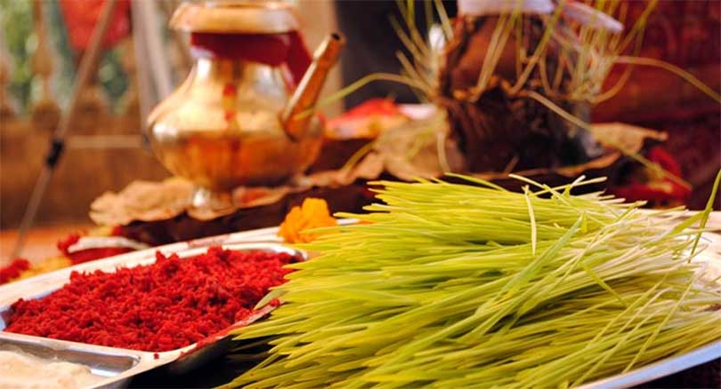 दशैँ गाउँमै रमाइलो : घर फर्कनेको लर्काे