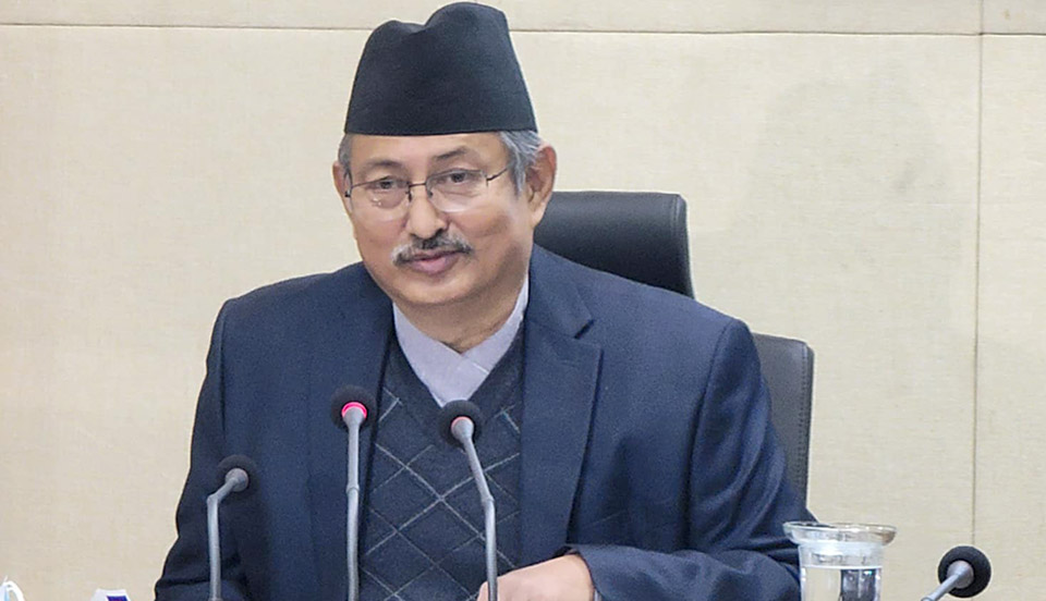 गैरआवासीय नेपालीलाई नागरिकता दिलाउन सरकार प्रतिबद्ध छ : गृहमन्त्री खाण