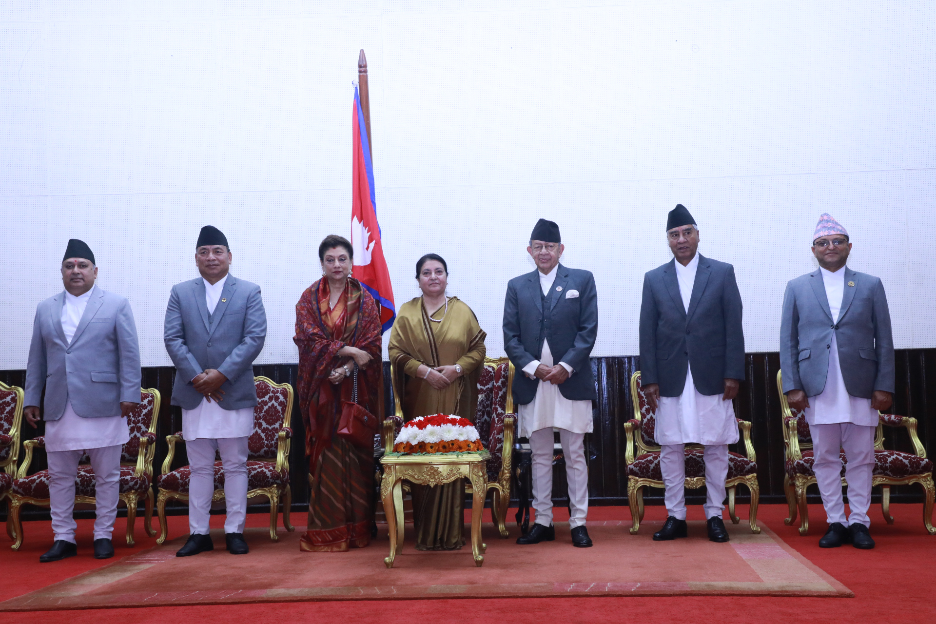 राष्ट्रपतिद्वारा ज्येष्ठ सदस्य राणालाई शपथ