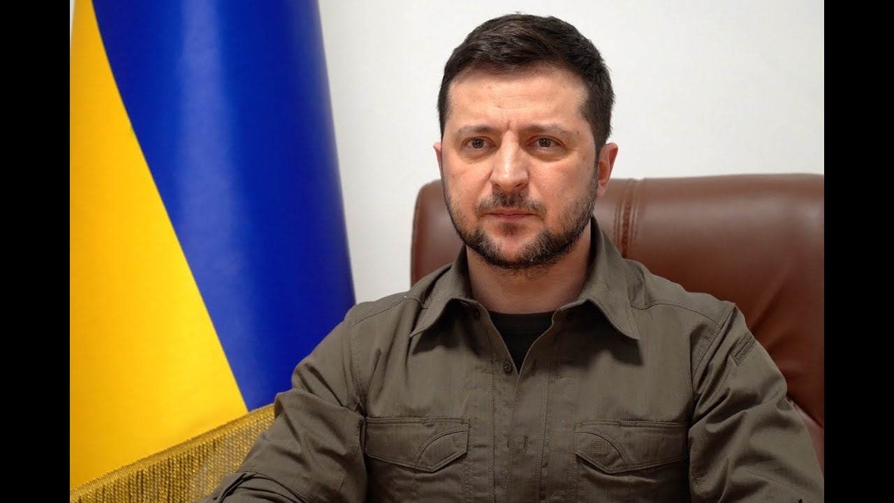Ukraine needs extra gas and weapons, Zelensky tells G7