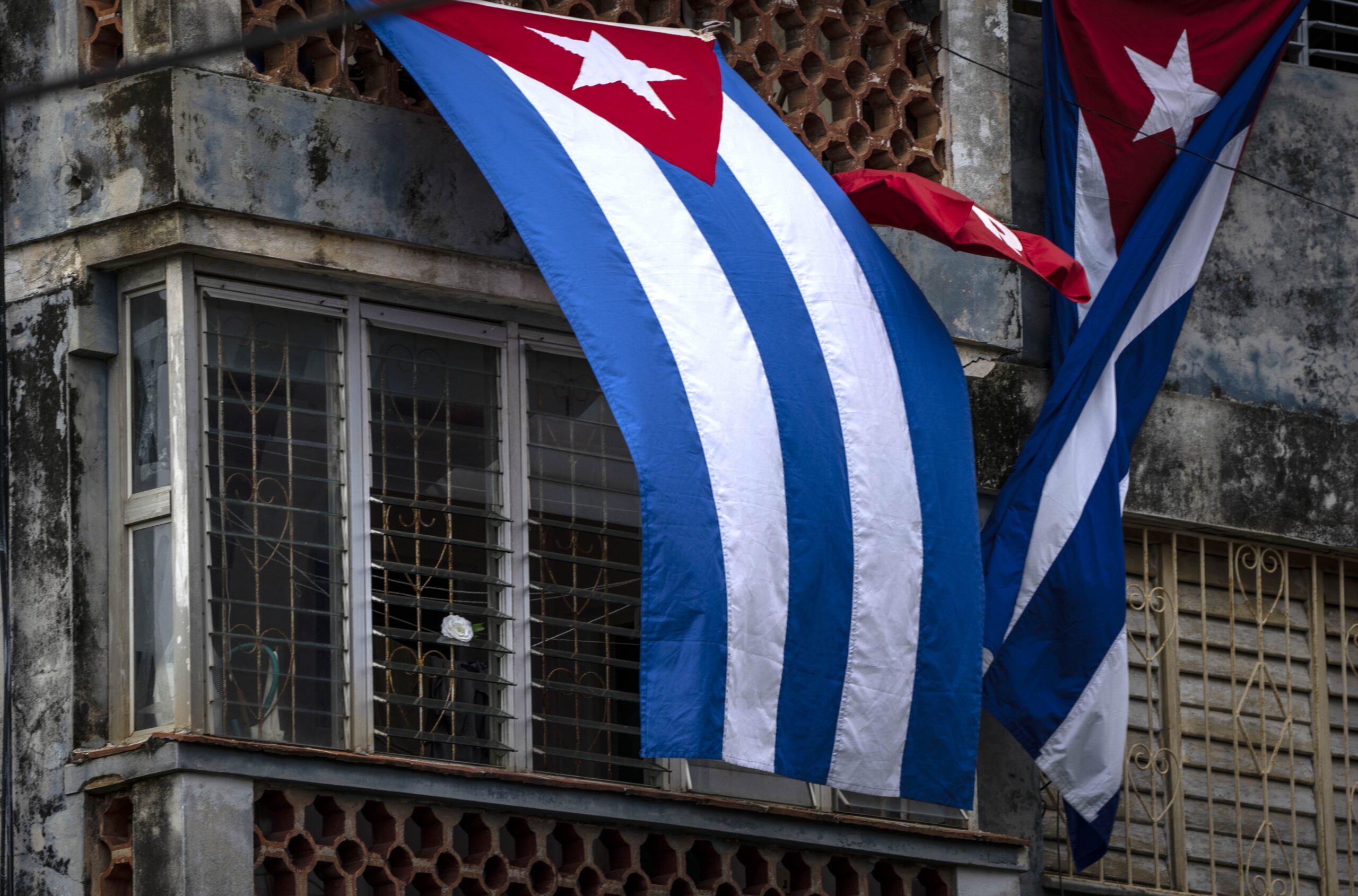 US reopening visa and consular services at embassy in Cuba