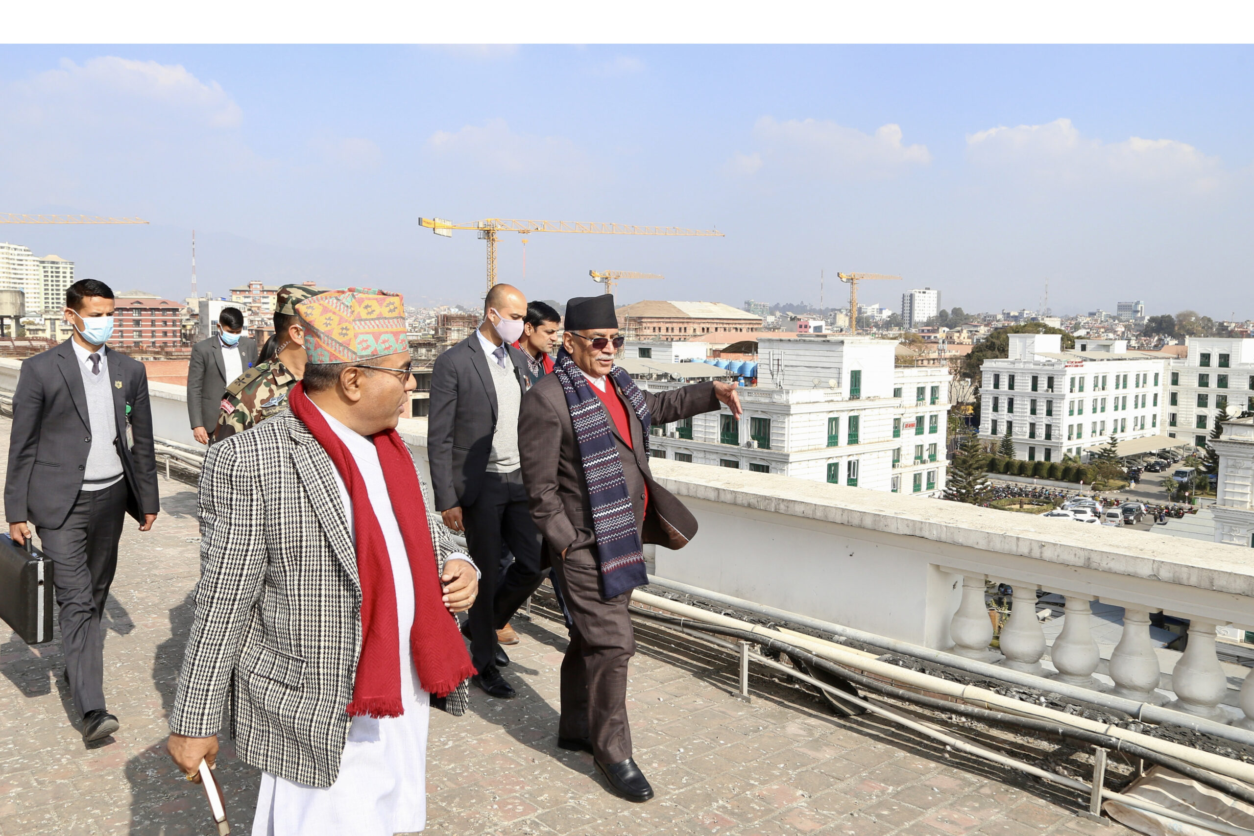 नयाँ भवनको प्रधानमन्त्री दाहालद्वारा अवलोकन