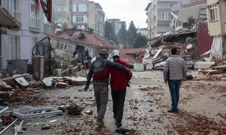 Death toll rises to above 8,700 in Turkey, Syria quake