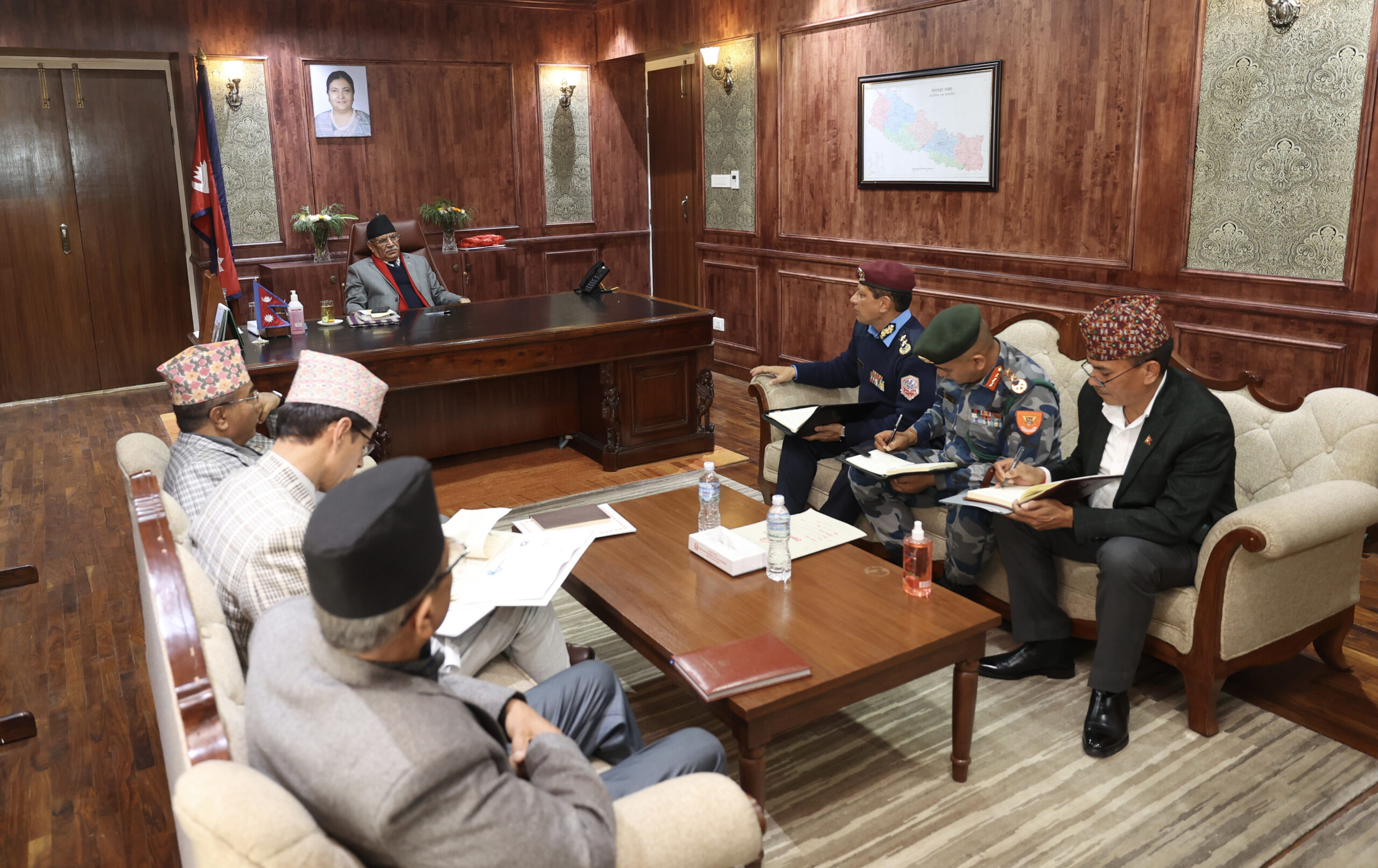 गोङ्गबु घटनाको छानबिन गर्नुस्, लुटपाटमा संलग्नलाई कारबाही गर्नुस् : प्रधानमन्त्री दाहाल