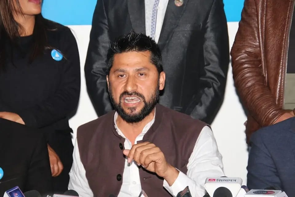 सिङ्गो देश परिवर्तनको पक्षमा : सभापति लामिछाने