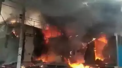 Fire breaks out in wine shop in Gurugram