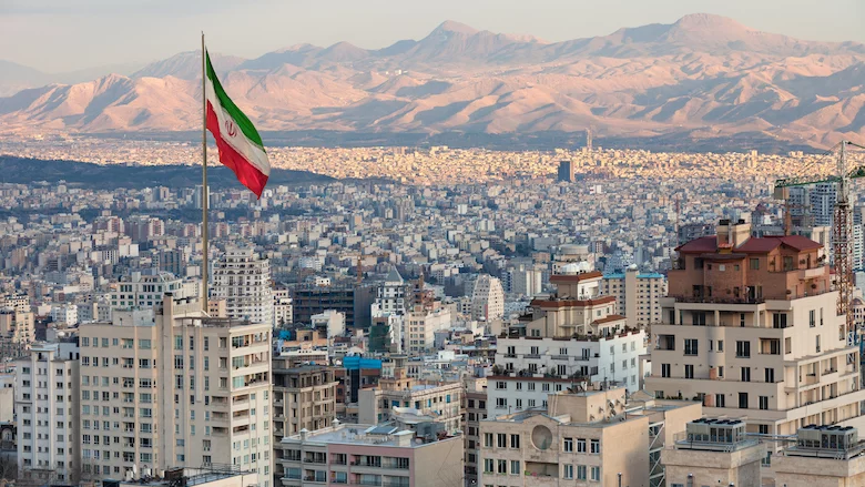Iran calls for increased use of national currencies in trade with India