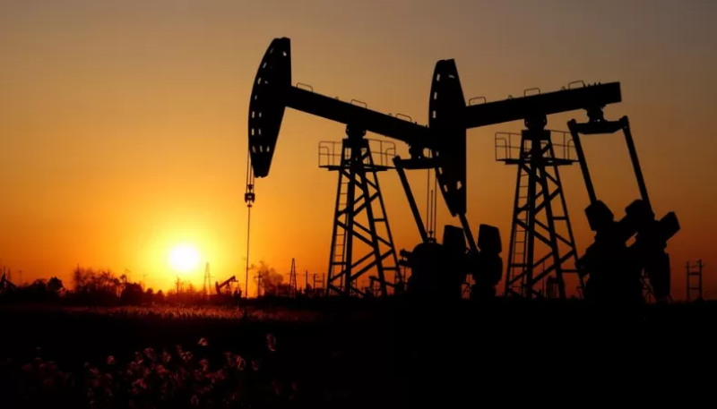 Saudi Arabia announces fresh output cut to boost oil price