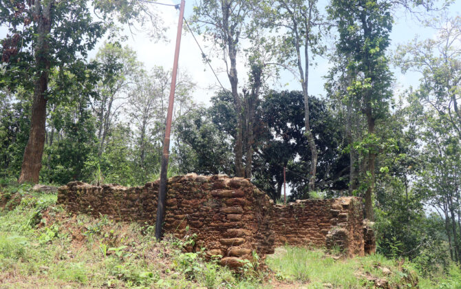 संरक्षणको अभावमा खण्डहर आदिकवि भानुभक्तको घर