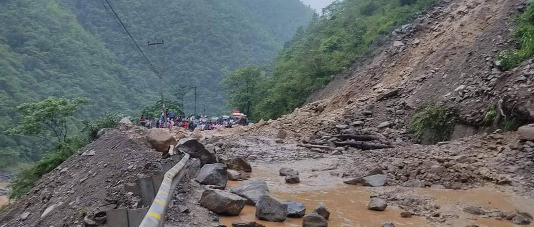नारायणगढ-मुग्लिन सडक फेरि अवरुद्ध