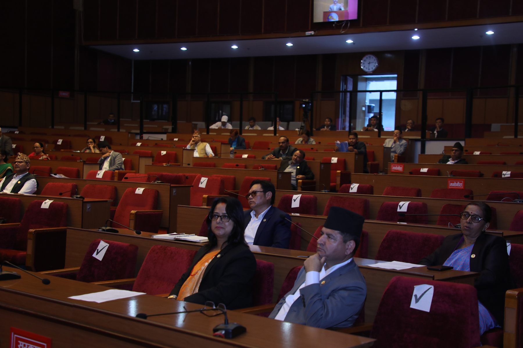 ‘मन्त्रीको ध्यान संस्कृतितिर गएन’