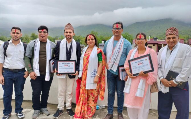 प्रिय पत्रकार ! के यो कविता अखबारमा छापिन्छ ?