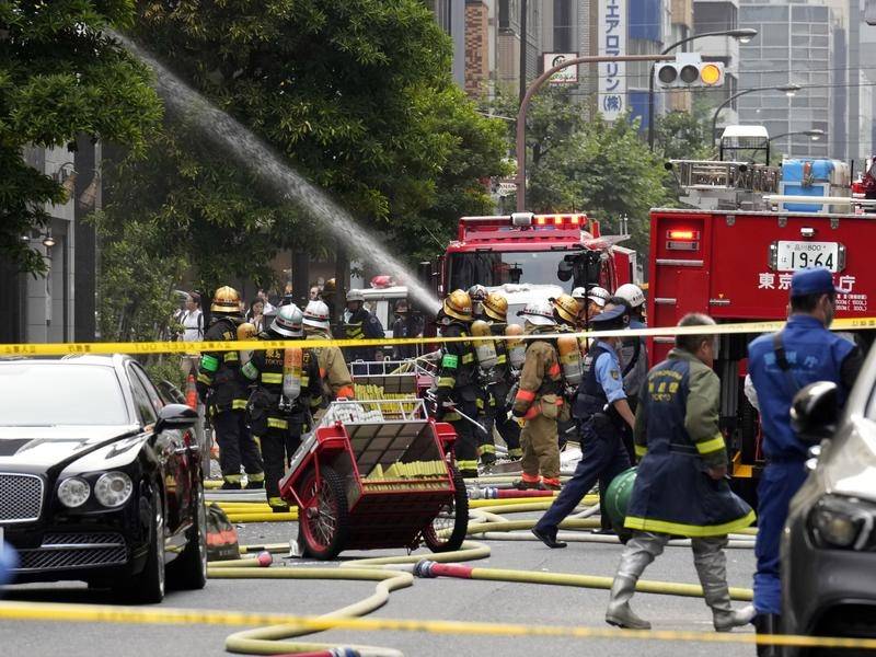 4 injured after explosion in downtown Tokyo