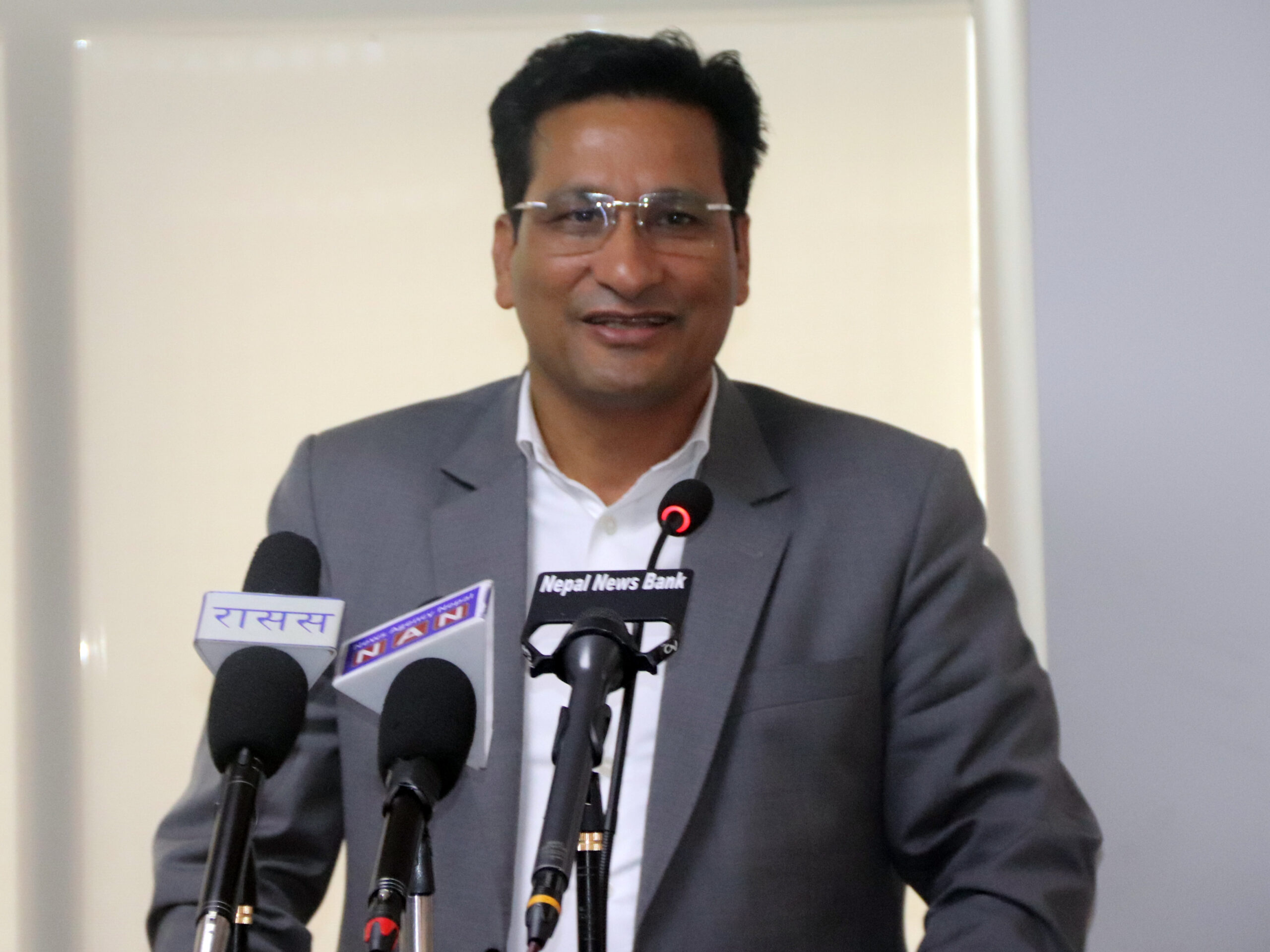 मौसम र बाढी पहिरोको सूचना प्रवाहलाई थप भरपर्दो बनाउँछौँ  :मन्त्री बस्नेत