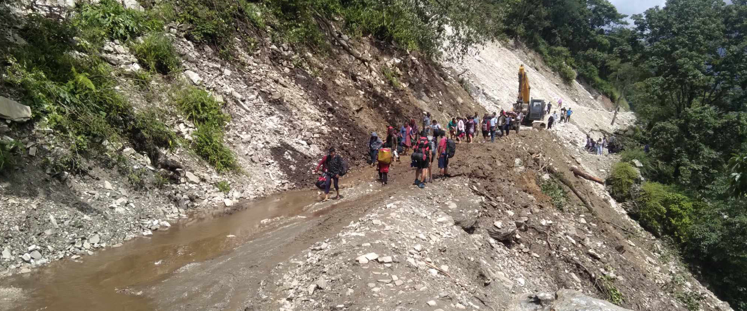 मनाङ सडक: साँझ खुल्यो बिहान अवरुद्ध