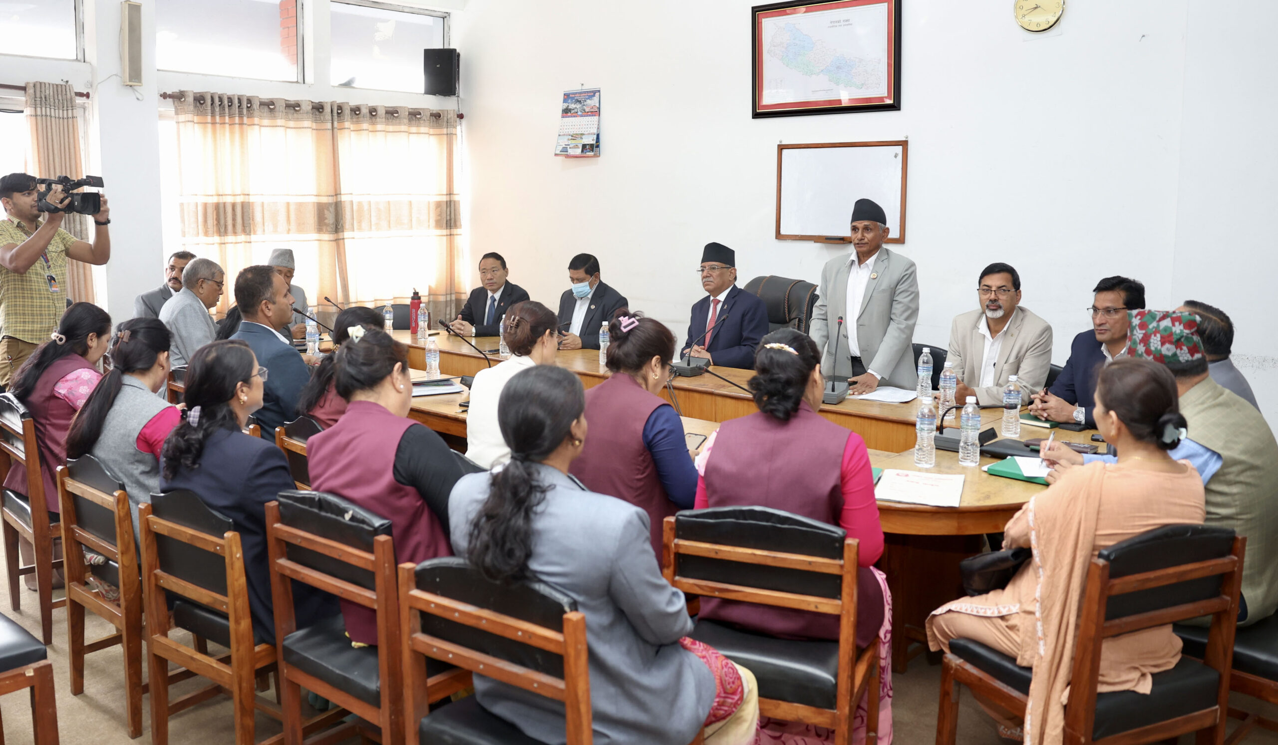 सदनको अवरोध हटाउन छलफल गर्ने माओवादी केन्द्रको निर्णय