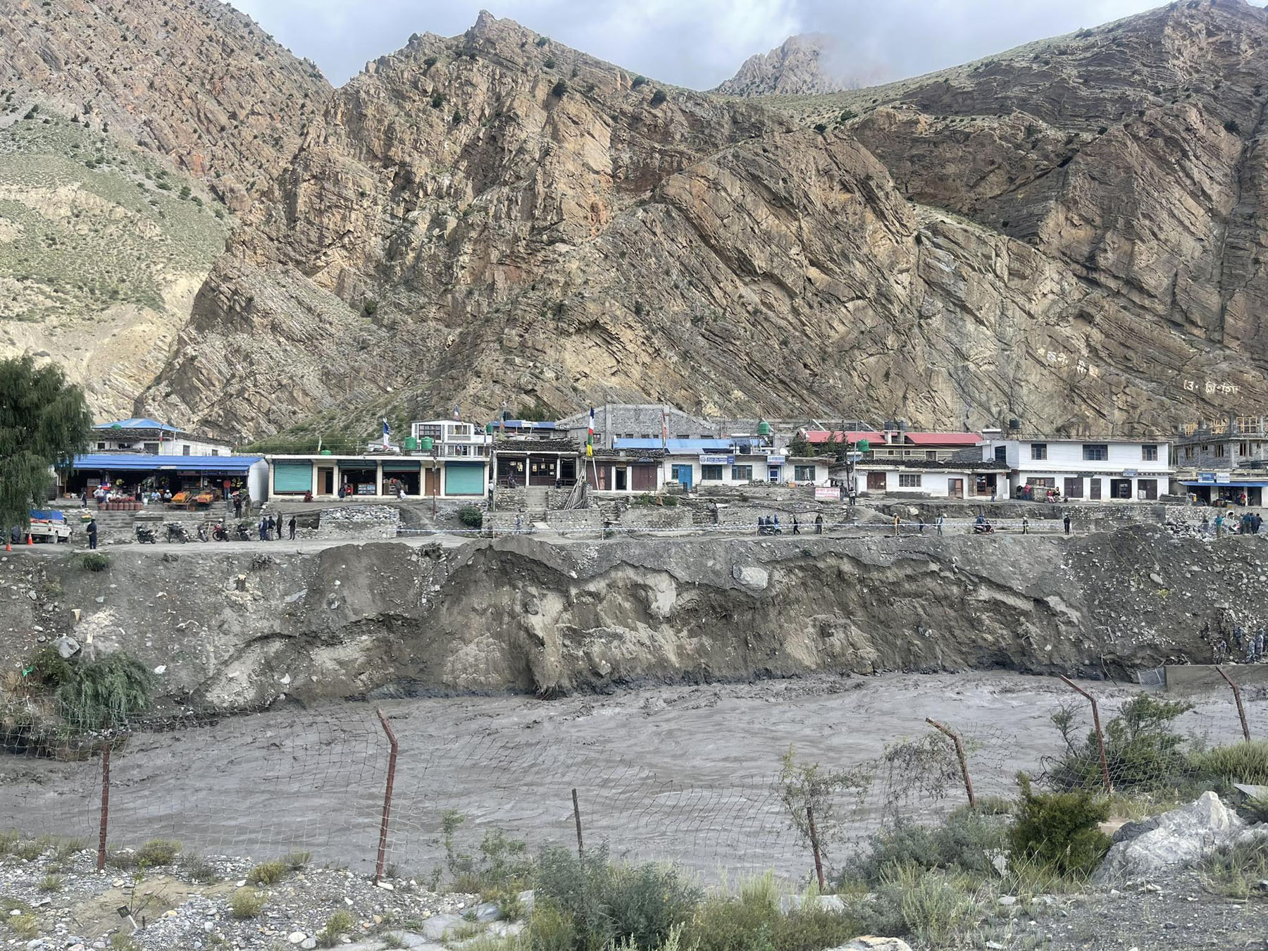 मुस्ताङको यातायात सम्पर्कविच्छेद