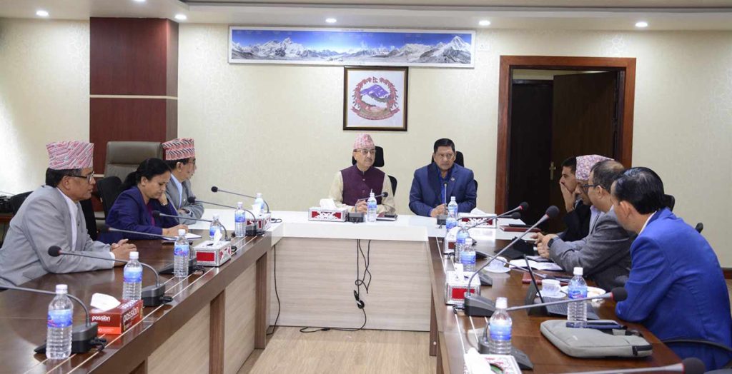 शिक्षकसँगको वार्ता आजै टुङ्गोमा पुर्‍याउन कावा प्रधानमन्त्रीको निर्देशन