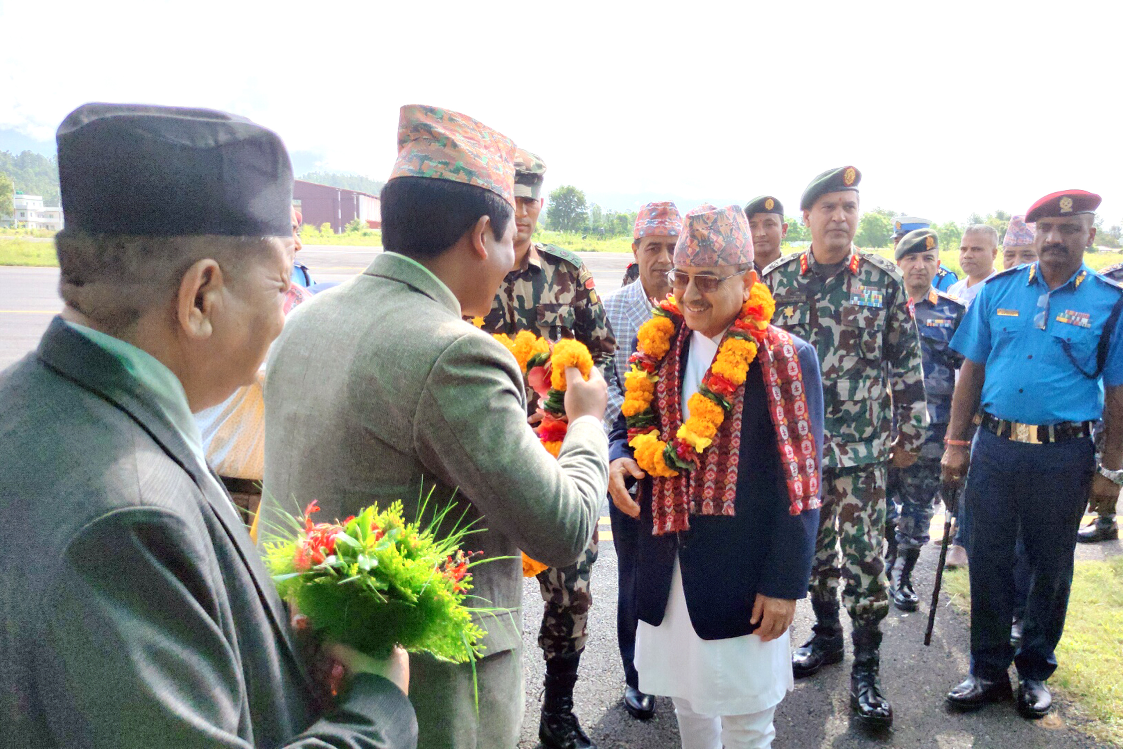 सङ्घीयता कार्यान्वयनमा सरकार प्रतिबद्ध छ : कार्यवाहक प्रधानमन्त्री खड्का