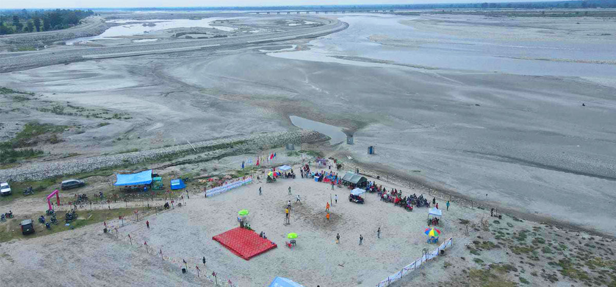 महाकाली बगरमा ‘बिच भलिबल’