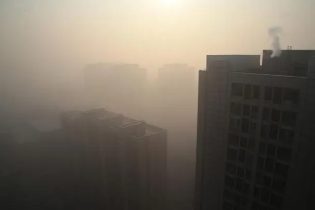 Beijing issues orange alert for heavy air pollution