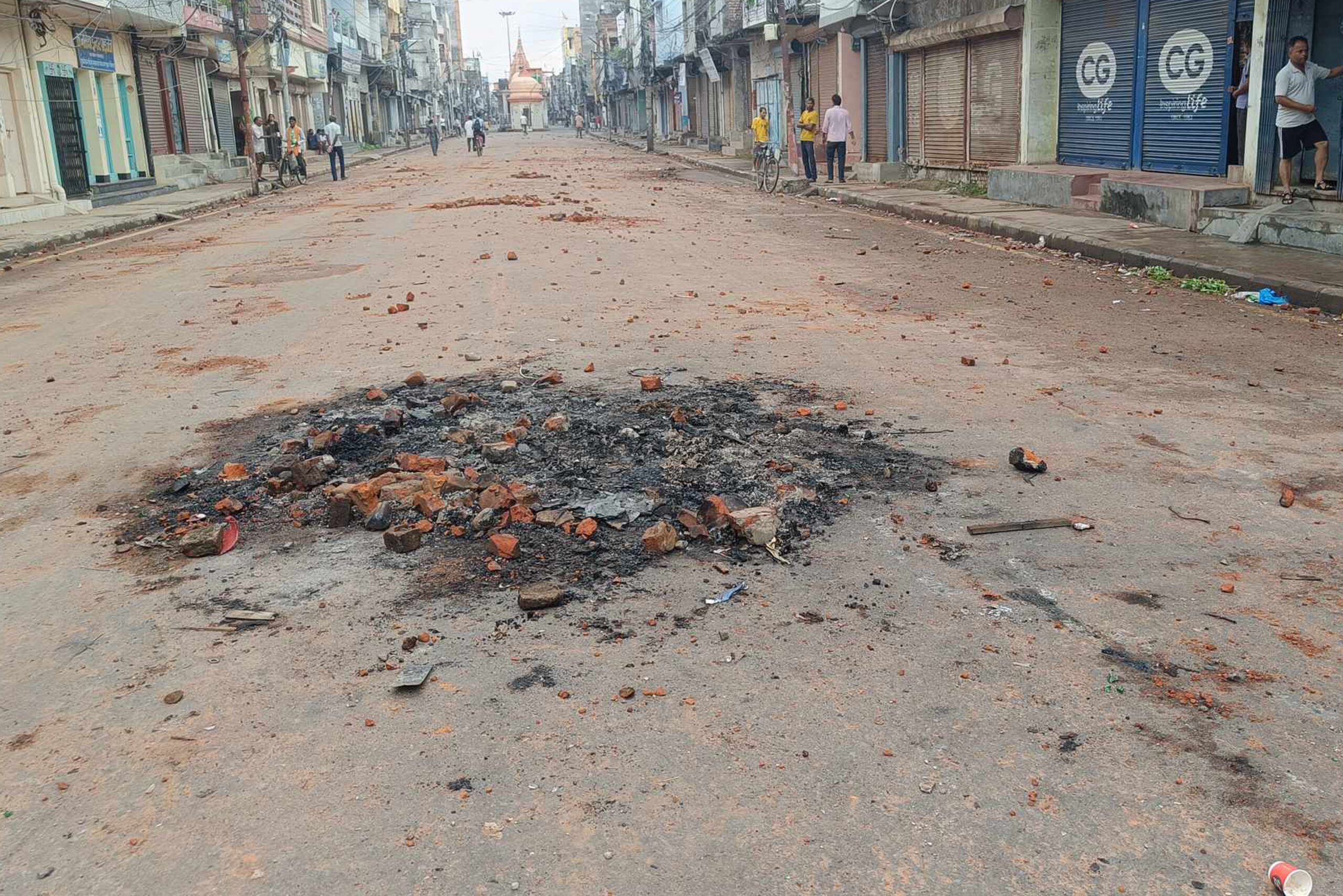 नेपालगञ्जको निषेधाज्ञा यथावत्, वार्ताको पहल हुँदै