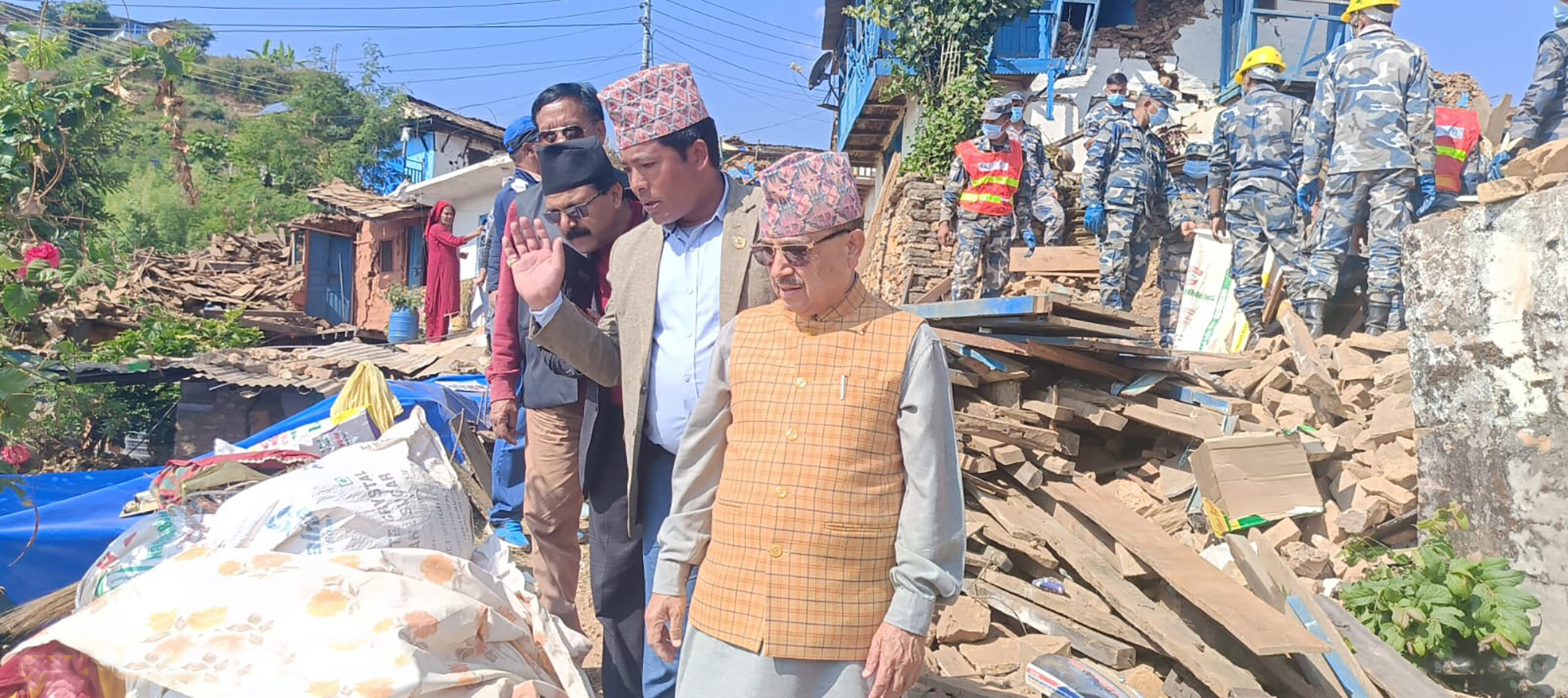 उपप्रधानमन्त्री खड्का जाजरकोट भूकम्पको केन्द्रविन्दुमा
