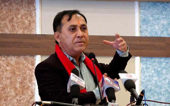 कुलमान प्रकरणमा प्रधानमन्त्रीको जवाफ माग गरेर संसद अवरुद्ध गर्नु उचित होइन : विश्वप्रकाश शर्मा