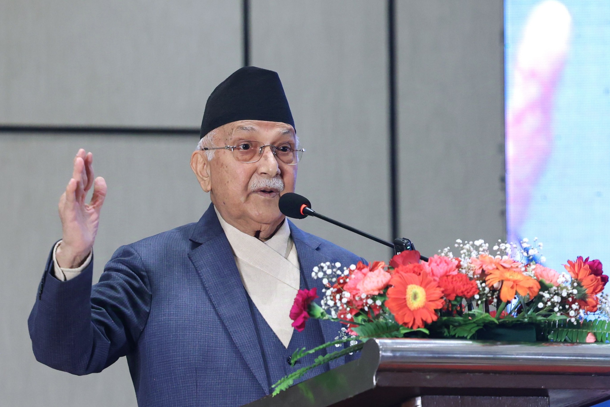 जलवायु परिवर्तनका चुनौतीको समाधानमा एकजुट भएर लाग्नुपर्छ : प्रधानमन्त्री केपी शर्मा ओली