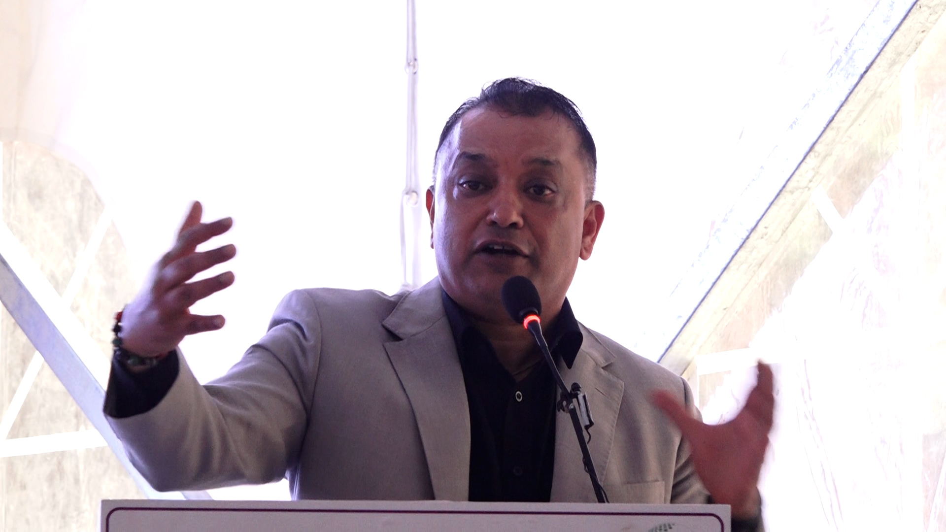 सूचना प्रविधिको उपयोगबाट उत्पादन र उत्पादकत्व बढाउने आधार तय भएको छ : गगन थापा