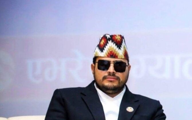विदेशबाट स्याउ आयात रोक्न सांसद ज्ञानेन्द्र शाहीको माग