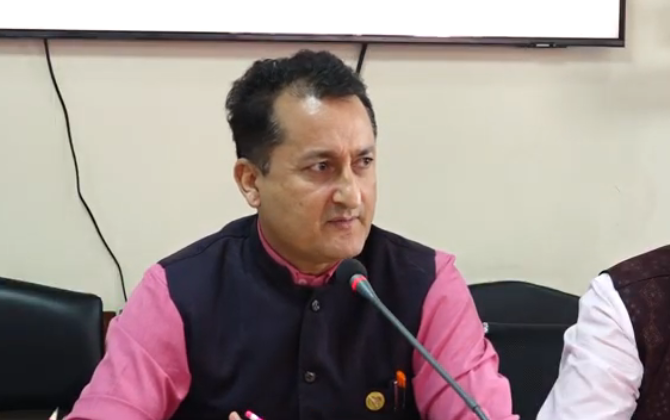 चाडपर्वमा बिग्रिएका सडक अस्थायी रूपमै भए पनि चलाउन योग्य बनाउन सरोज सिटौलाको आग्रह